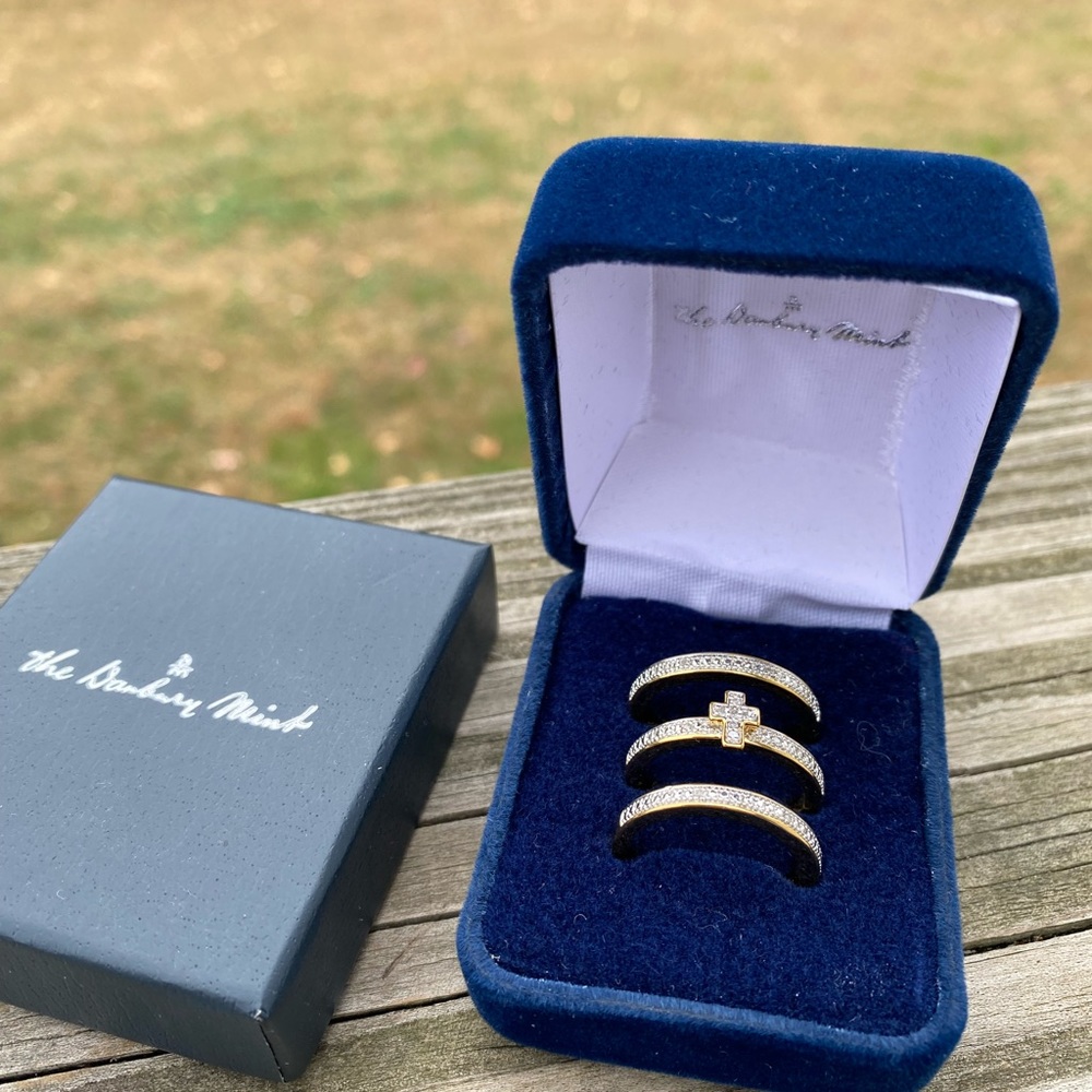 Danbury Mint stackable Diamond ring set Cross trio 14kt gold plated sz 7 - Picture 13 of 16